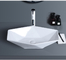 Bacia de lavagem superior contrária não porosa da forma irregular do dissipador 650mm do banheiro