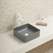 O quadrado resistente da porcelana da bacia de lavagem da sujeira dá forma ao dissipador completo e limpo do banheiro